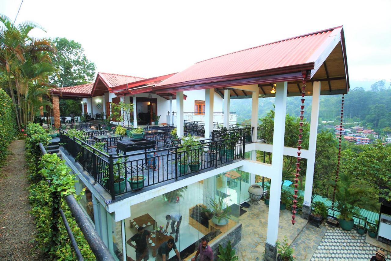 Sangrilla Holiday Resort - Level 1 Certified บันดาราเวลา ภายนอก รูปภาพ