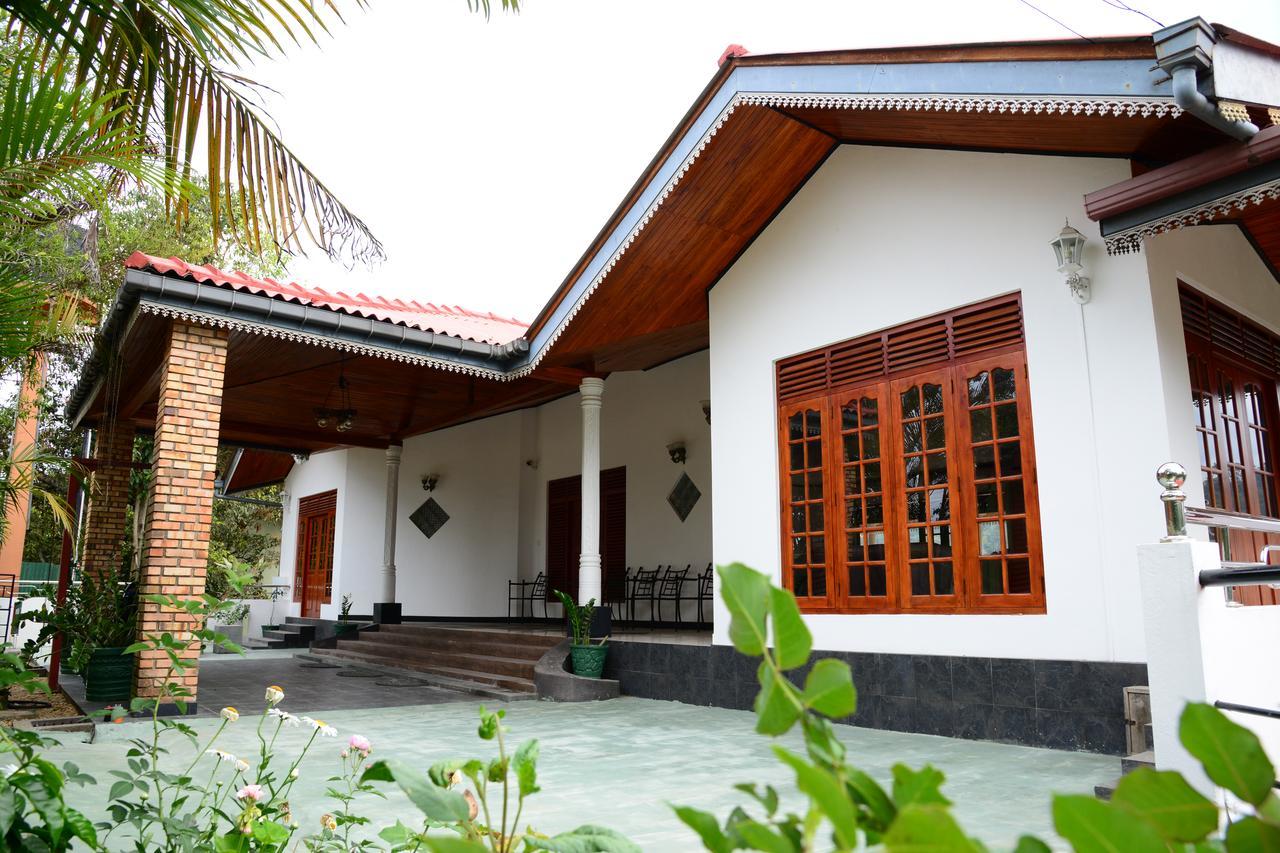 Sangrilla Holiday Resort - Level 1 Certified บันดาราเวลา ภายนอก รูปภาพ