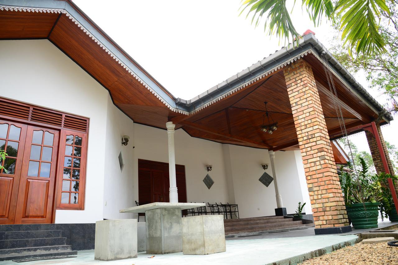 Sangrilla Holiday Resort - Level 1 Certified บันดาราเวลา ภายนอก รูปภาพ